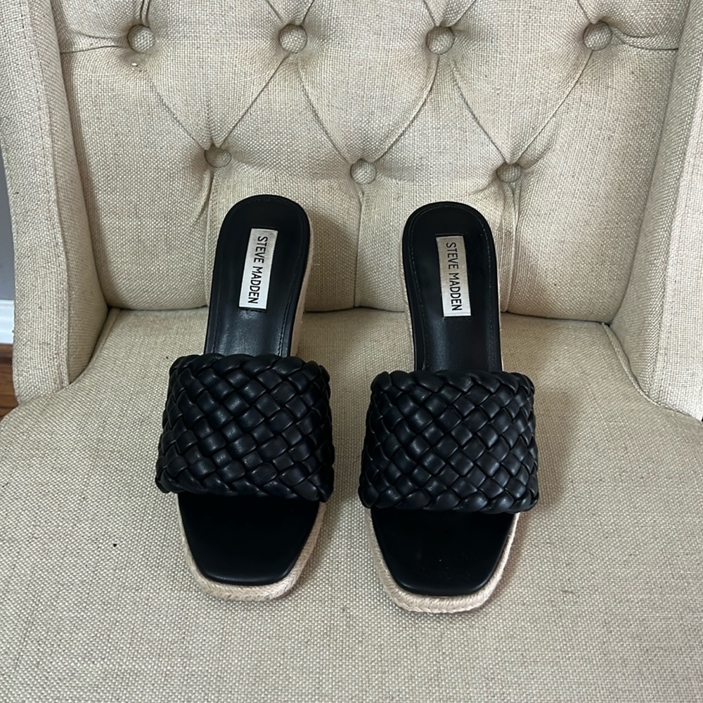 Steve Madden Black Espadrille Size 8.5